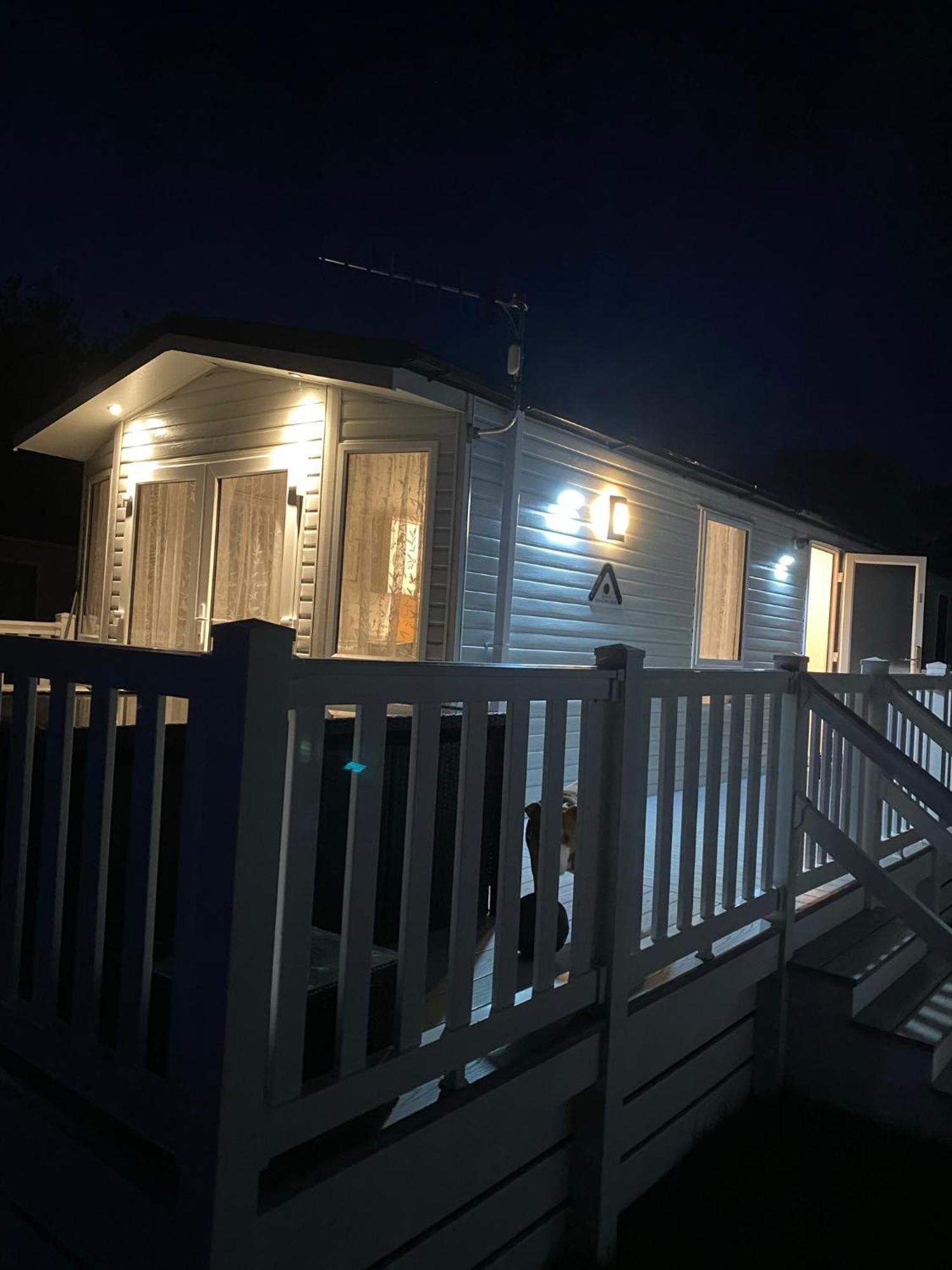 The Willows Selsey Exterior photo